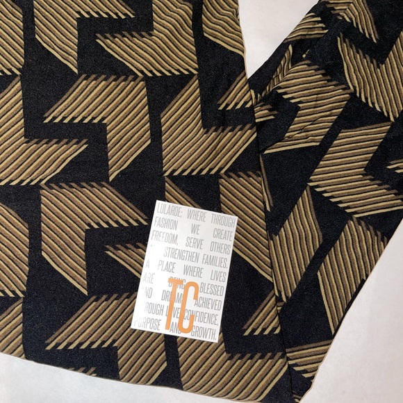 LuLaRoe Leggings - Picture 2 of 4